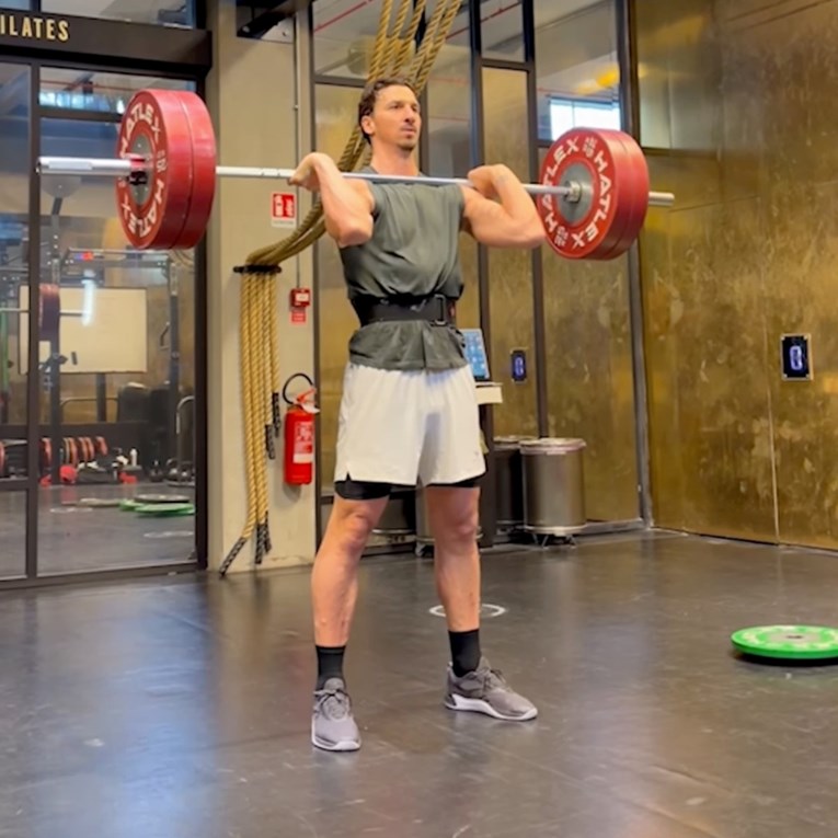 Ibrahimović i u 45. godini žestoko trenira. Pogledajte koliko kilograma diže