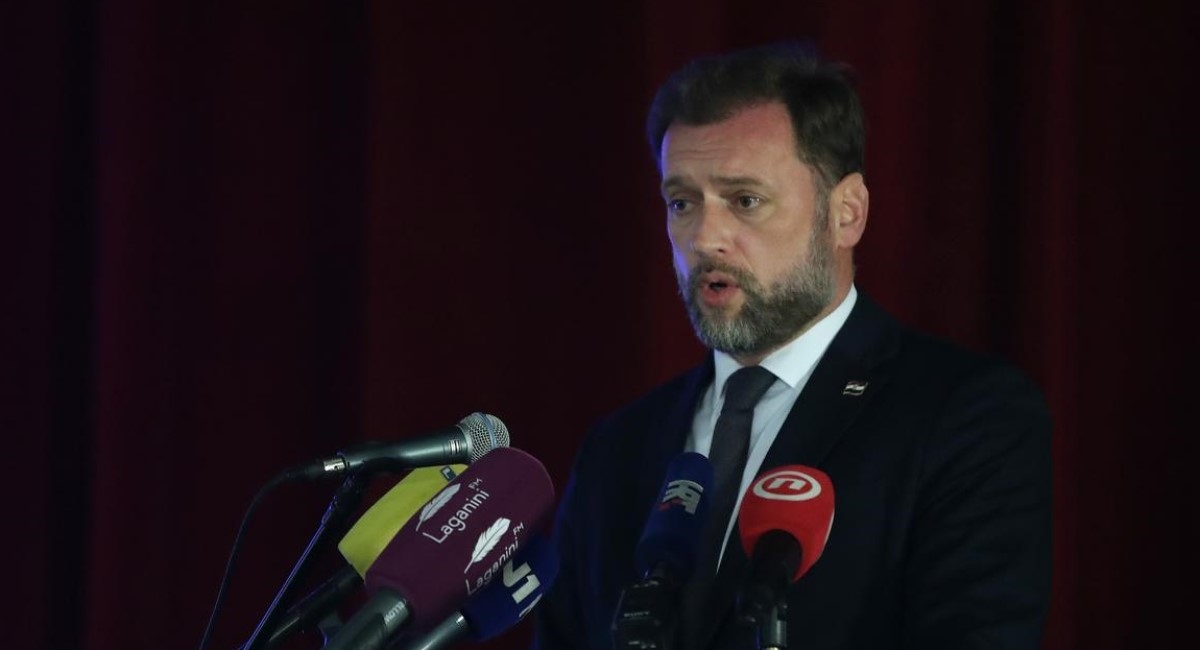 Banožić: Čestitaju nam jer ni jedan detalj o kupovini Rafalea nije otkriven
