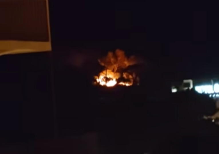 VIDEO Udar groma izazvao požar iznad Makarske