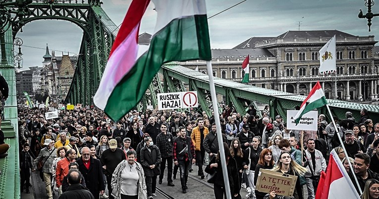 Veliki prosvjedi u Mađarskoj, Orban okrivio EU za rast cijena