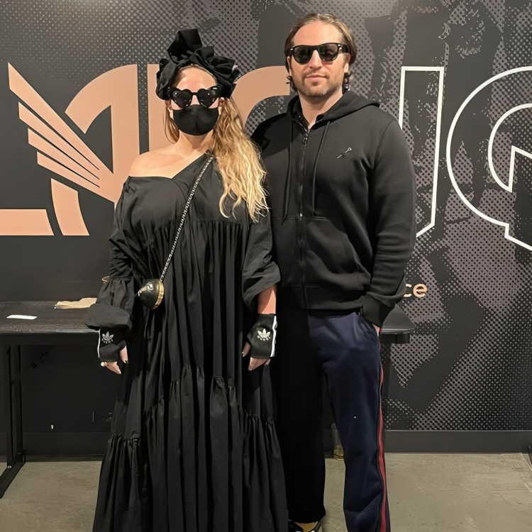 Slavna pjevačica pobijedila na sudu u borbi za skrbništvo nad sinom