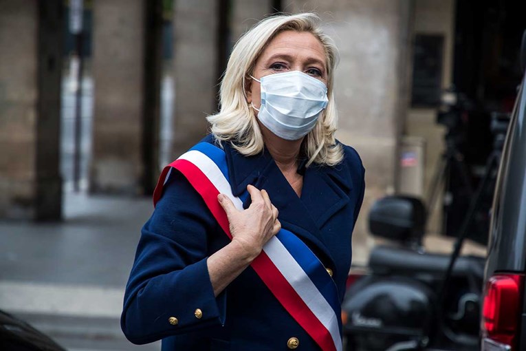 Anketa: Svaki peti Francuz misli da bi Le Pen bila bolja od Macrona
