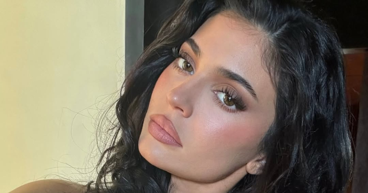 Cipele koje dijele mišljenja ponovno su hit, Kylie Jenner ih nosi u New Yorku