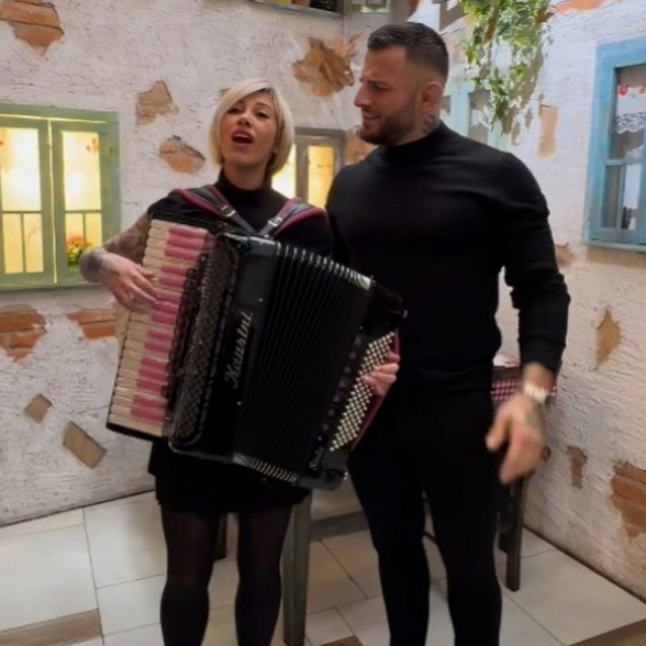 VIDEO MMA zvijezda izvela bosansku pjesmu s hrvatskom pjevačicom