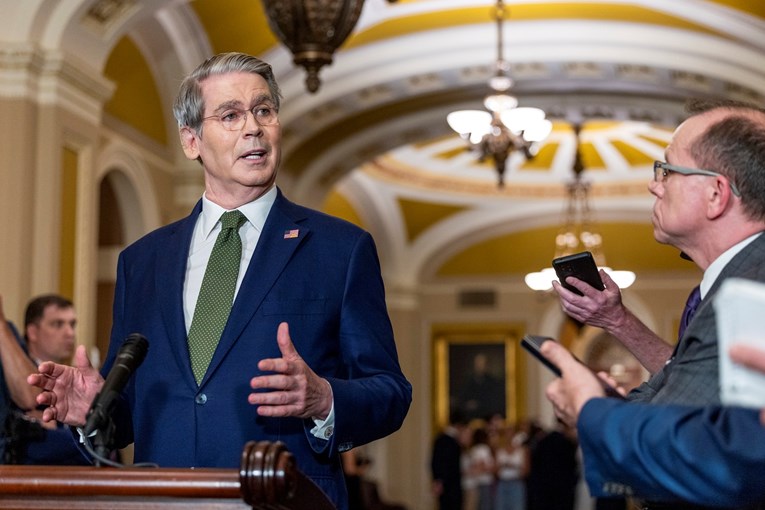 Ministar financija SAD-a: 100 zemalja moglo bi dobiti recipročne carine od 10 posto