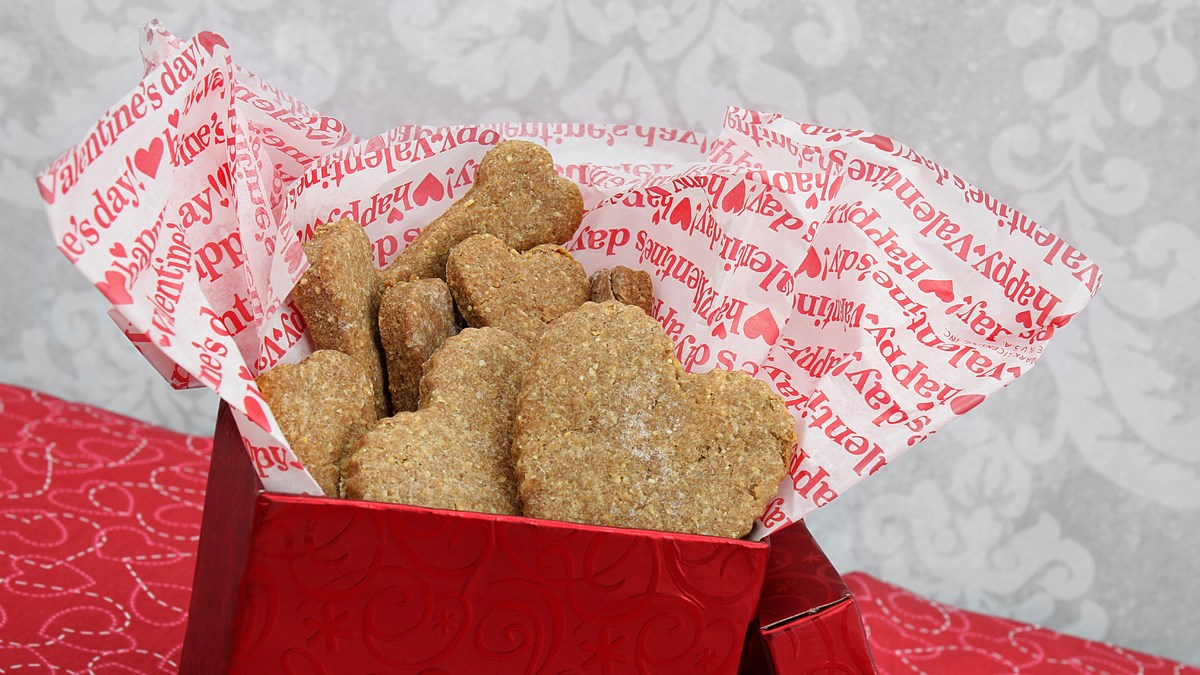 Pokloni ljubav! - prikupljanje donacija za udrugu Šapa u srcu