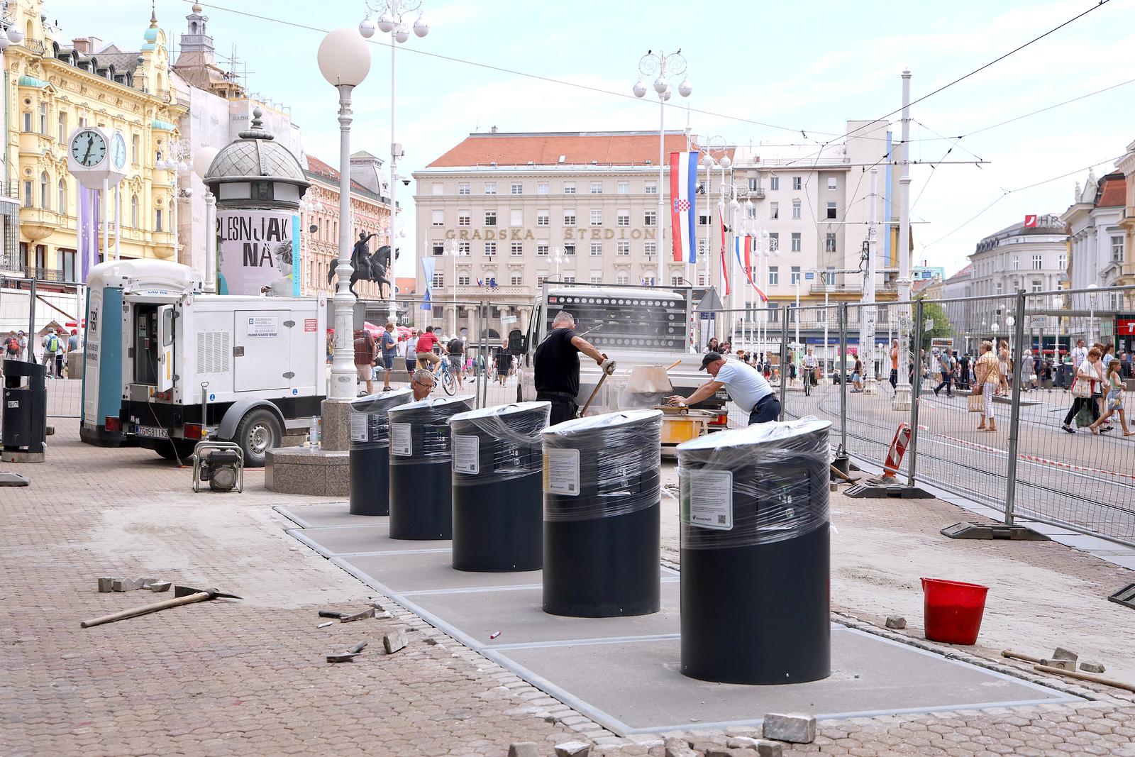 FOTO Postavljeni podzemni spremnici uz glavni zagrebački trg