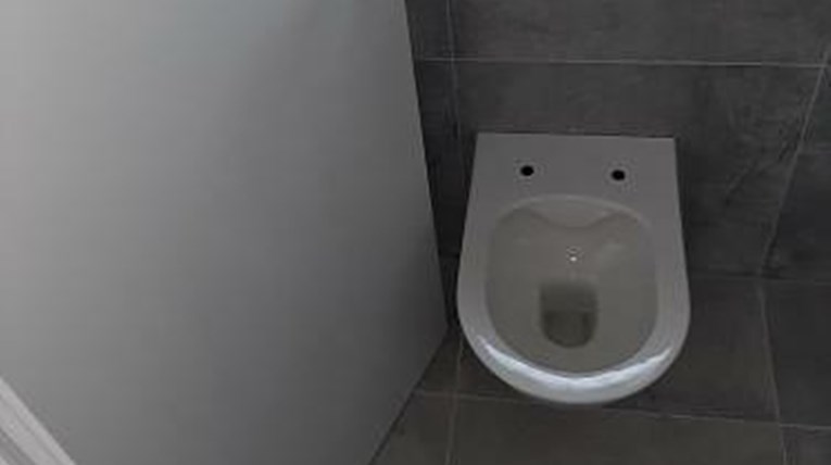 Fotka iz WC-a u Dalmaciji nasmijala tisuće ljudi, odmah je jasno zašto