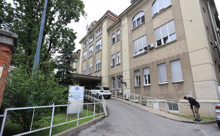 Četvero ozlijeđenih kod Omiša prevezeno u Zagreb, životno su ugroženi