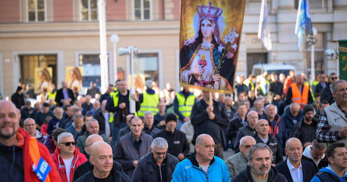 Klečavci odgovorili na peticiju feministkinje: "Naše molitve nisu prijetnja"