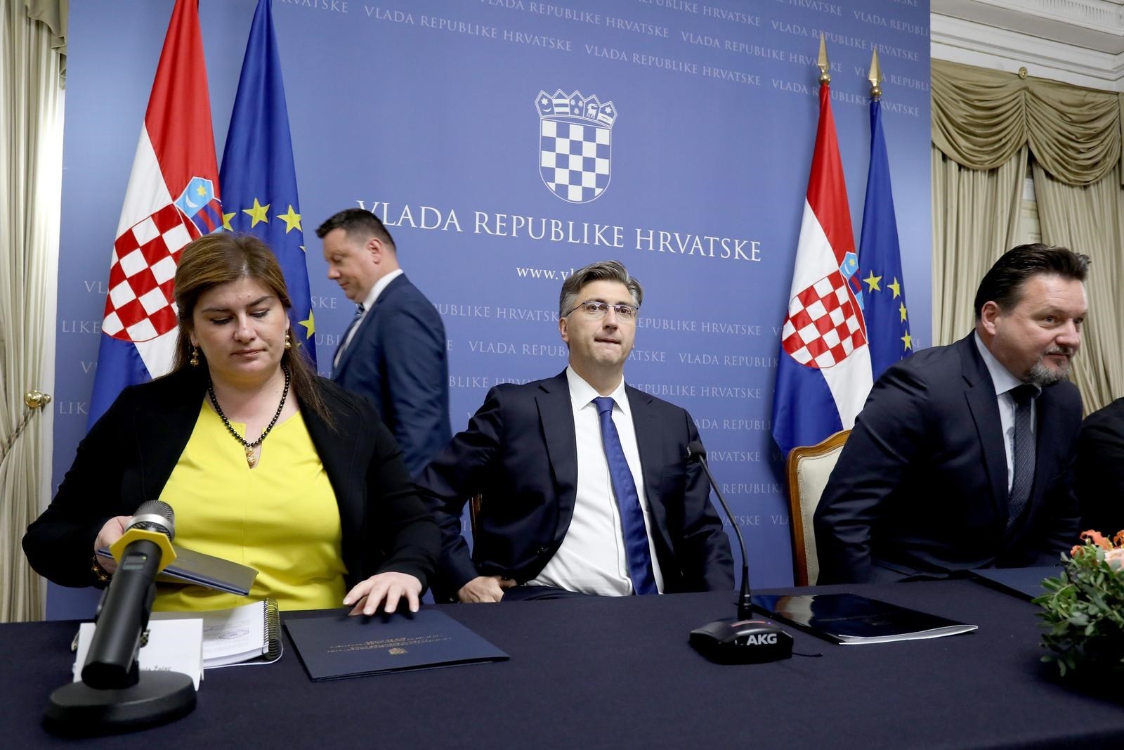  Plenković pitao SOA-u je li njegov HDZ nacistička stranka i kriminalna organizacija