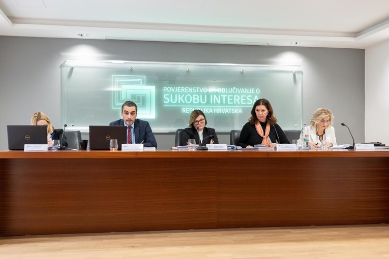 Četvero kandidata za člana Povjerenstva za odlučivanje o sukobu interesa