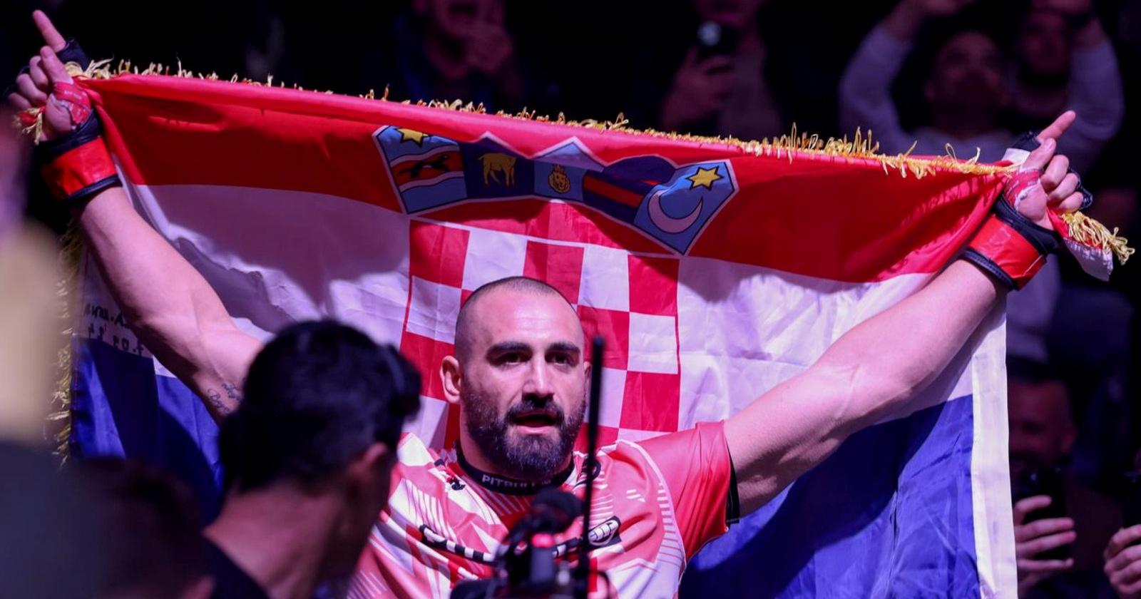 "Delija je ratnička glava i samo nebo mu je granica. UFC ga je oštetio"