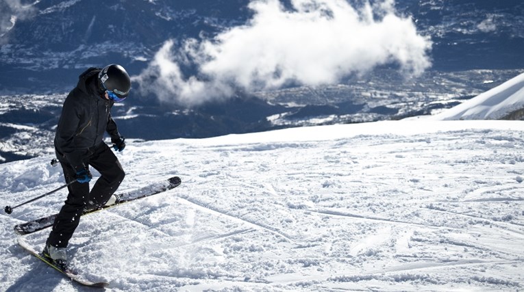 Na skijaške žičare u Švicarskoj moći će se bez covid-potvrde