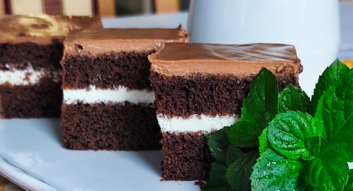 Ovako sočan i kremast čokoladni kolač još niste probali, odmah će nestati s tanjura