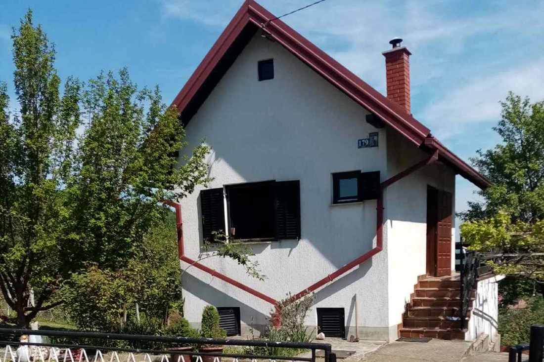 Stan s pogledom na Tkalčićevu ulicu u centru Zagreba na prodaju