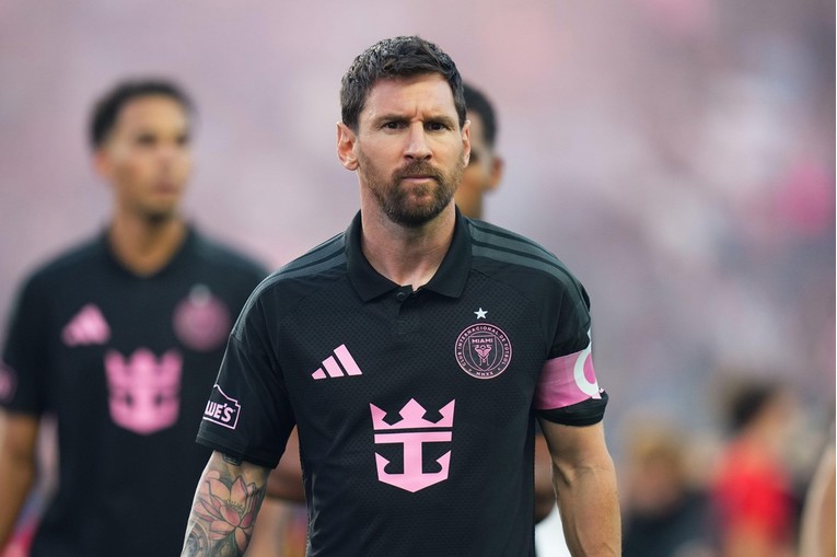 Pogledajte kako je Messi udario suparnika dlanom u glavu. Prijeti mu suspenzija