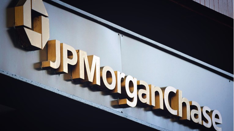 JP Morgan mora platiti milijardu dolara, nezakonito su trgovali 
