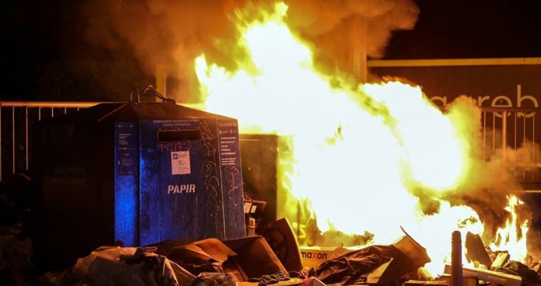 Muškarac u Splitu tijekom noći zapalio osam kontejnera, sad je uhićen