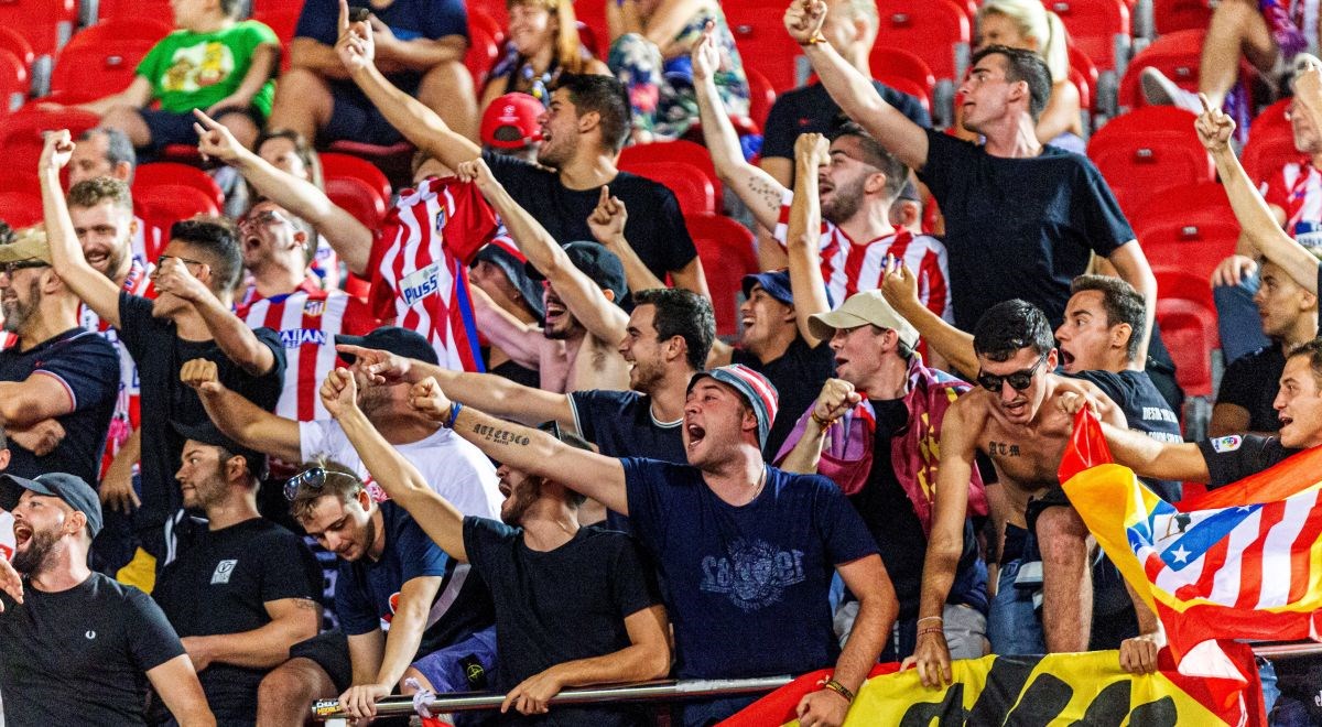 Navijači Atletica ne smiju na svoj stadion, no danas slobodno šeću Liverpoolom