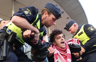 FOTO Pogledajte sukob policije i propalestinskih prosvjednika u Malmöu