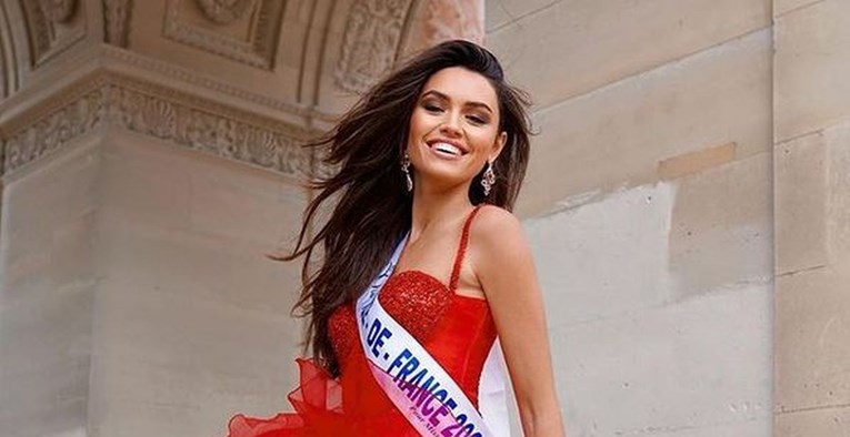 Okrunjena je nova Miss Francuske, dvije Hrvatice ušle u top 15 najljepših na izboru
