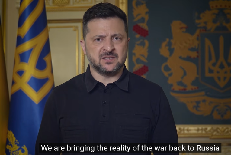 Zelenski: Vraćamo rat u Rusiju