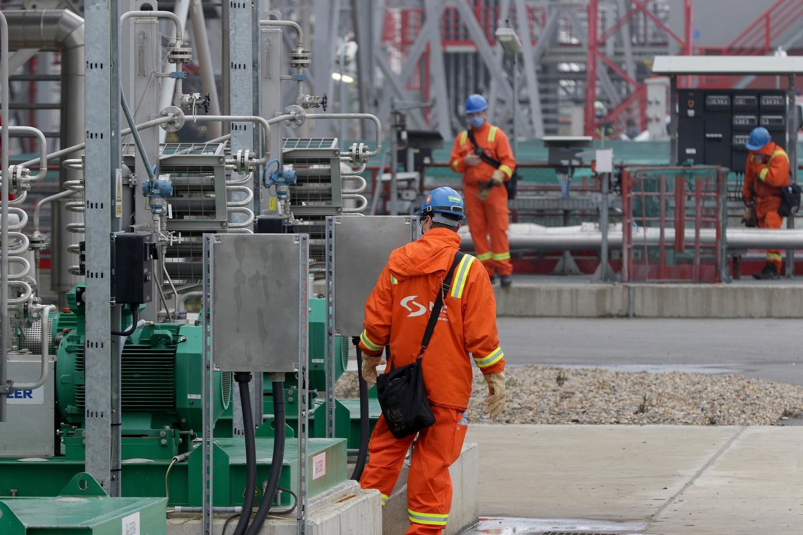 Rafinerija nafte u Srbiji prekida rad