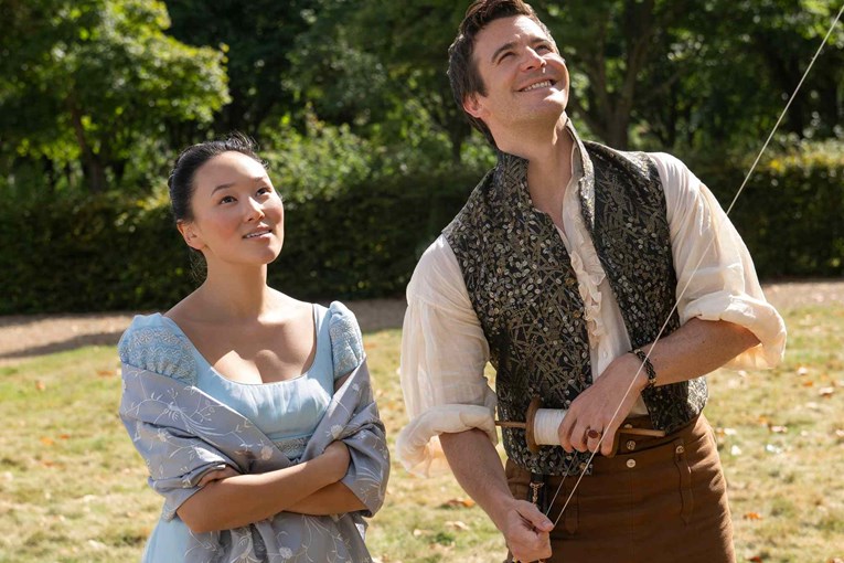 Što su Benedict i Sophie pričali na francuskom? (Netflix nije stavio titlove)