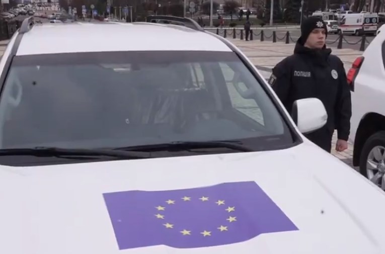EU dala 50 vozila ukrajinskim snagama sigurnosti, Britanija najavila pomoć