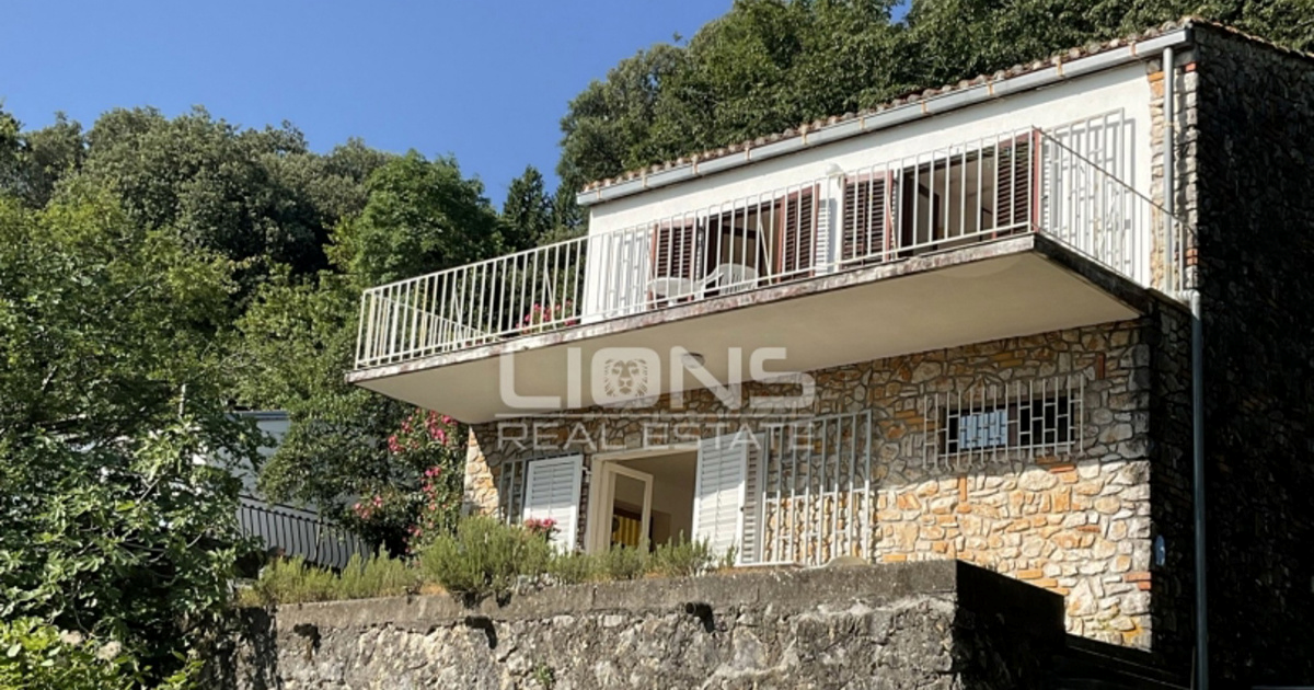 Kuća uz plažu u Mošćeničkoj Dragi prodaje se za 380.000 eura