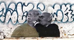 Na zidu Barcelone osvanuo grafit na kojemu Rubiales ljubi Mikea Tysona