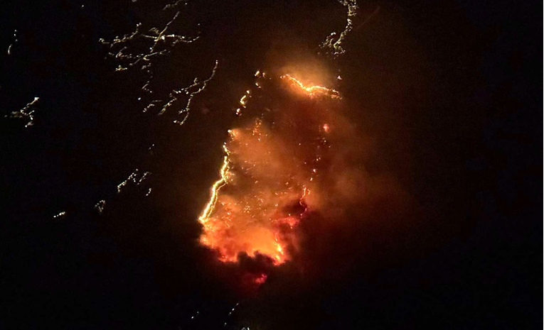 FOTO Zračne snimke pokazuju razmjere požara kod Omiša