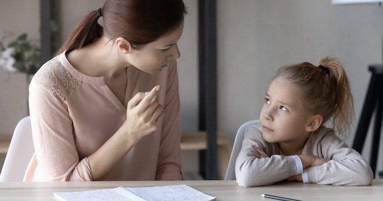 Fraze koje ne smijemo govoriti djetetu kad je tužno