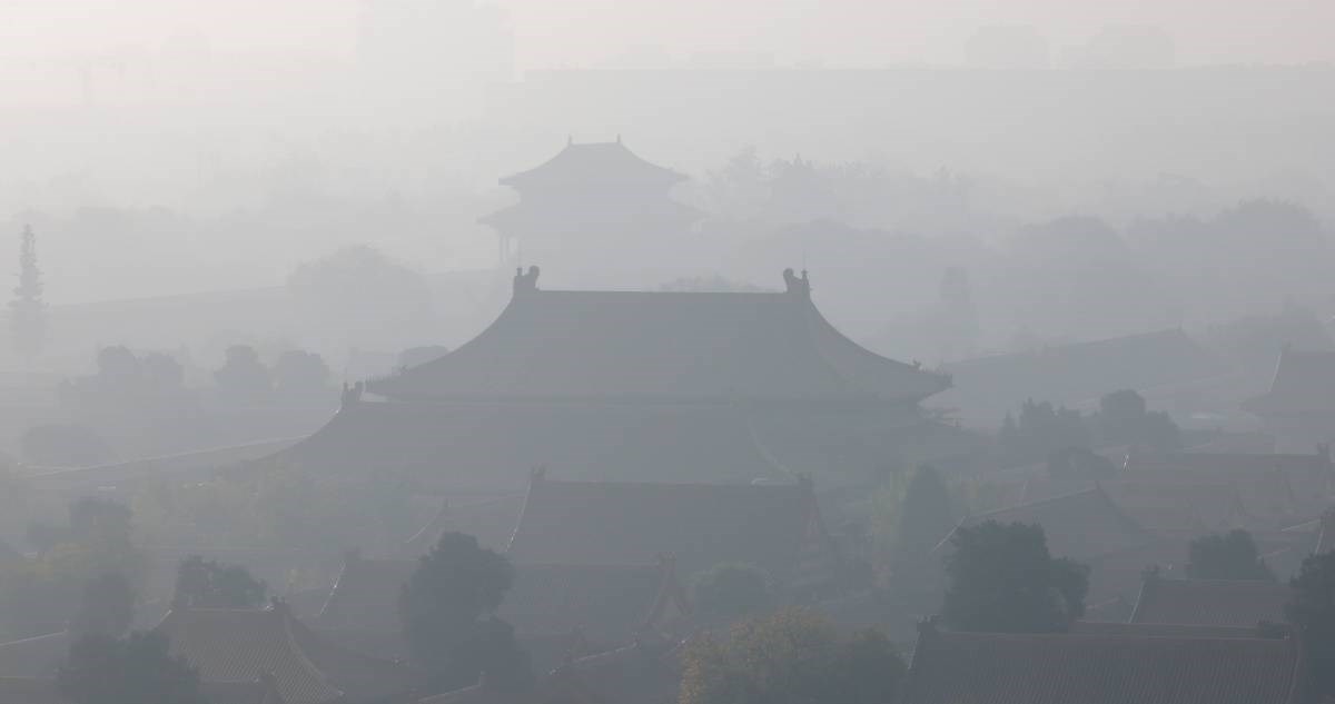 Smog obavija sjever Kine, objavljena najviša upozorenja