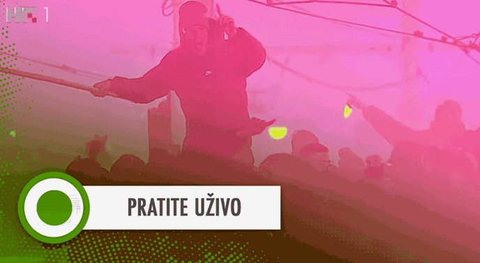 UŽIVO Vatreni se popeli na binu, cijeli Trg je skandirao Modriću. Pratite live stream