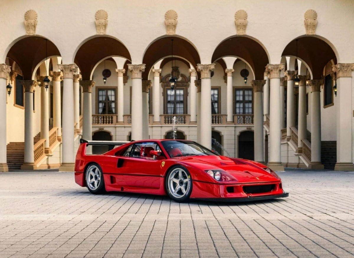 FOTO Jedan od najrjeđih Ferrarija F40 ide na aukciju. Očekuje se vrtoglava cijena