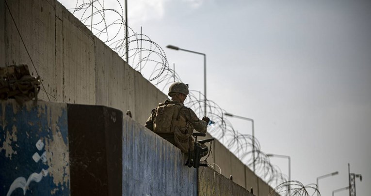 Johnson će od Bidena tražiti dulji rok za evakuaciju: "Talibani mogu reći 'ne'"