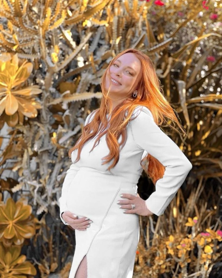 Lindsey Lohan pokazala poveći trudnički trbuh i skupila milijun lajkova