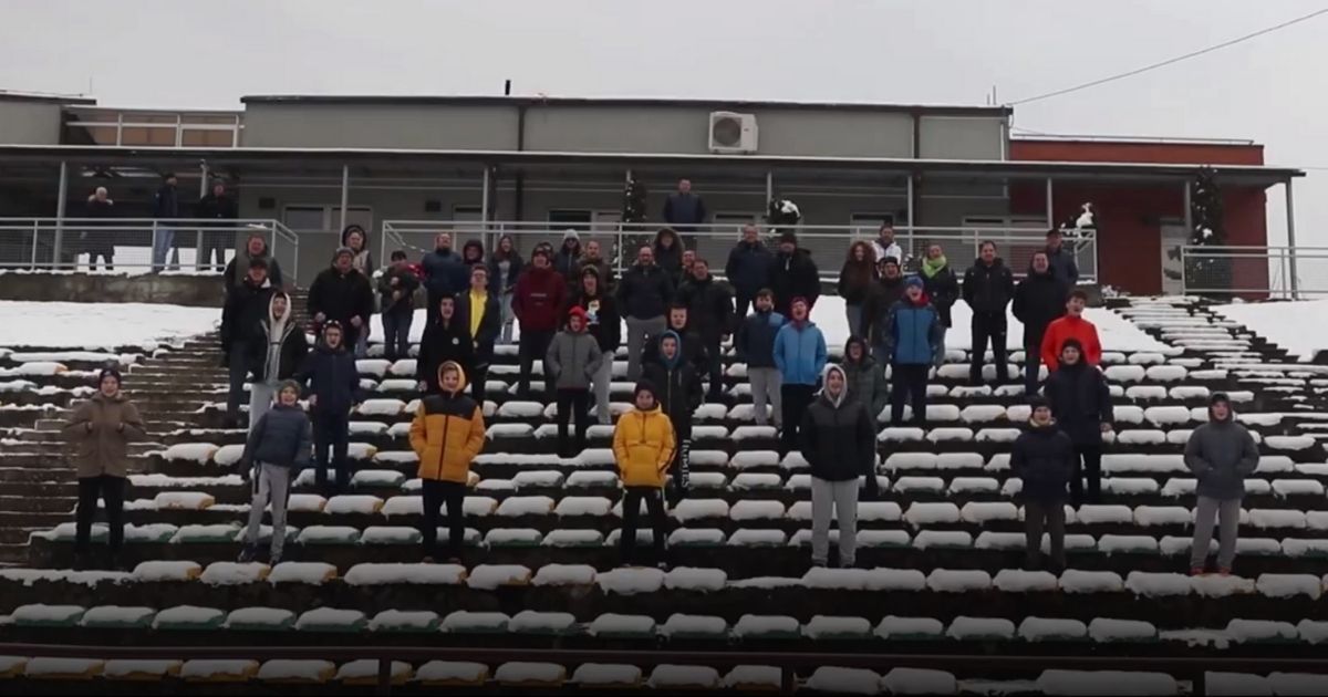 Video iz Petrinje ganuo hrvatske rukometaše: "Mi smo vaš osmi igrač. Volimo vas"