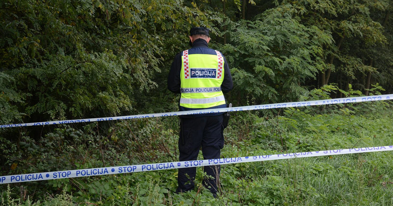 Na obali Kupe u Ozlju pronađeno tijelo nepoznate osobe