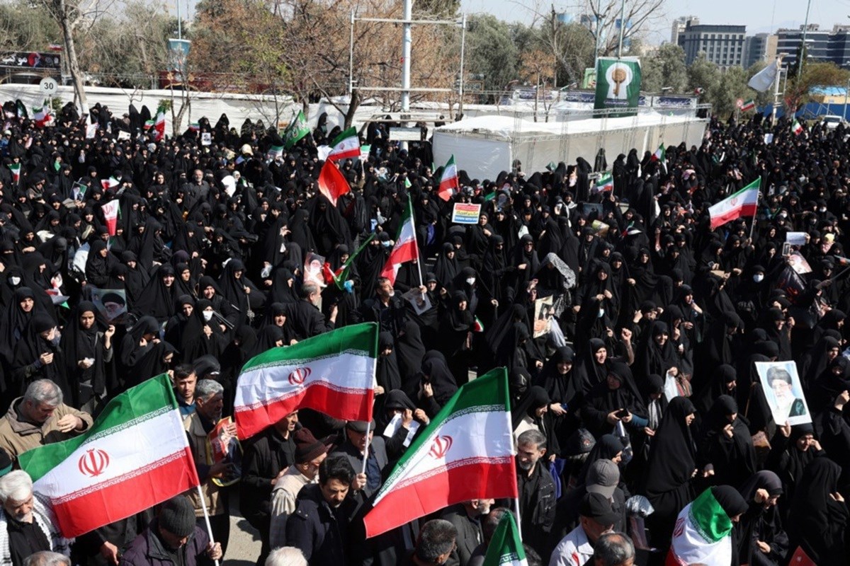 Iranac koji je prosvjedovao protiv režima: Nitko izvana nema pravo uništiti moju domovinu