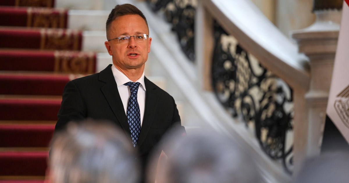 Mađarski šef diplomacije odgovorio na upozorenje Poljske o uhićenju Putina