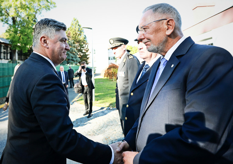 Milanović policajcima: Priznanja ste dobili od struke, od onih koji znaju posao