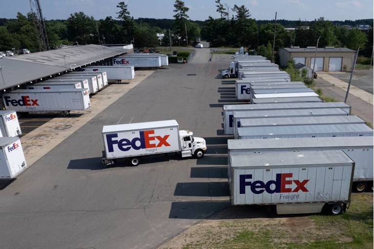 Vrhovni sud u SAD-u srušio carine, FedEx traži povrat novca