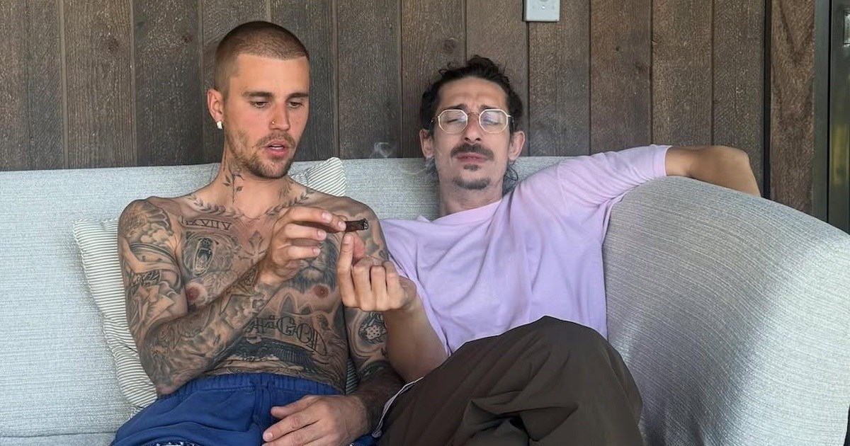 "Nemoj pušiti pred djetetom": Fanovi napali Justina Biebera