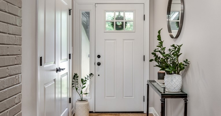 Profesionalna čistačica otkriva tri pravila ako nosite cipele u kući