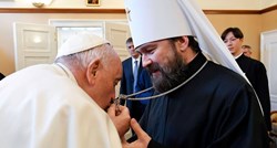 Papa Franjo se u Mađarskoj sreo s biskupom Ruske pravoslavne crkve