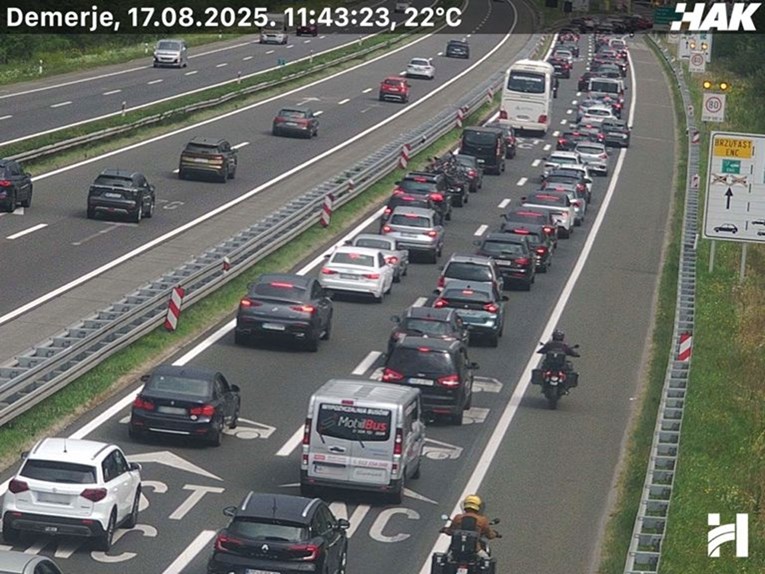 Gužve na autocestama. Stvaraju se kolone kod Lučkog, nesreća kod Gospića