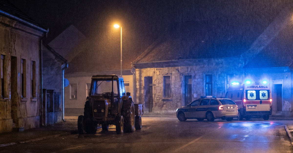 Mrtav pijan vozio traktor usred noći. Od alkohola se srušio pred hitnjacima